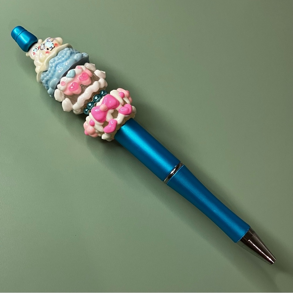 Kawaii Puppy Bear Cake with Pink & White Handpainted Beads Handmade Beaded Pen - Picture 7 of 8